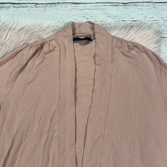 Hatch Pink Open Front Nesting Robe Cardigan - Picture 5 of 12